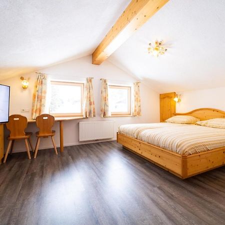 Apartamento Haus Rosmarie Sankt Anton am Arlberg Exterior foto