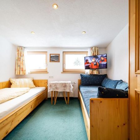 Apartamento Haus Rosmarie Sankt Anton am Arlberg Exterior foto